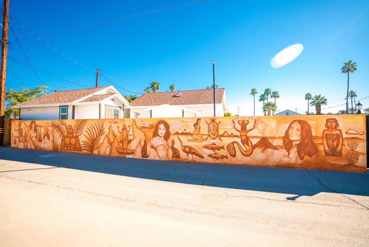 Saint Boniface Hotel Indio Eksteriør bilde